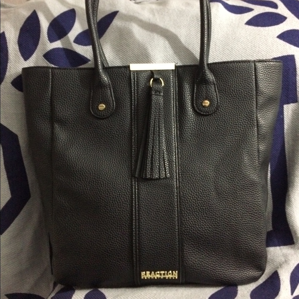 Reaction by Kenneth Cole large tote